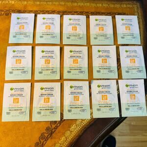 Garnier Green Labs Pinea-C Brightening Serum Cream 15 Samples .05 fl oz Each NEW